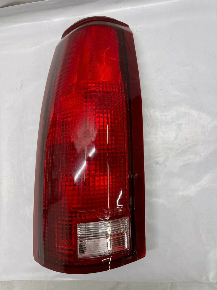 Luz trasera de freno lateral del conductor de repuesto DEPO 332-1914L-AS para Chevy GMC - Nueva Foto 2 de 3