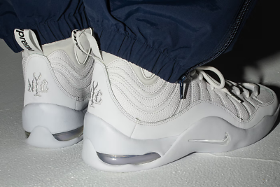 Size 9 - Nike Supreme x Air Bakin White | eBay