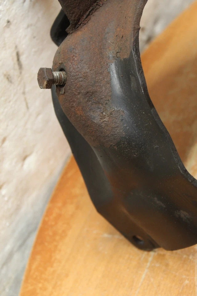 99-02 Chevy Cavalier Engine Mount Bracket Assembly 2. 2L Auto & Manual Trans. - Image 4 of 4