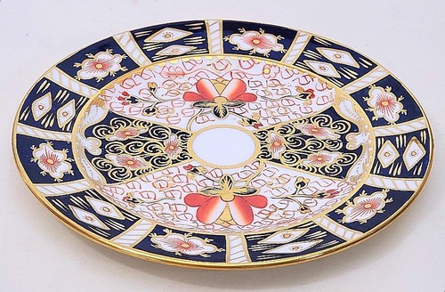 Plato de ensalada Royal Crown Derby England tradicional Imari 2451 8 1/4" 649 - Imagen 2 de 4