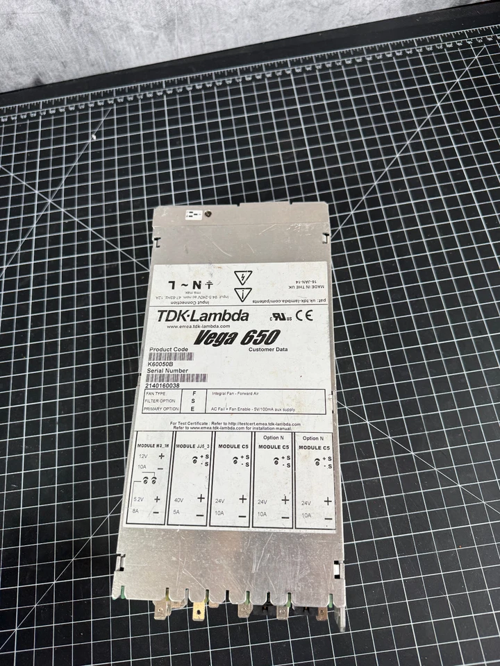 Fuente de alimentación CC TDK Lambda Vega 650 K60050B 12v 40v 24v 5.2 salida múltiple usada Foto 3 de 4
