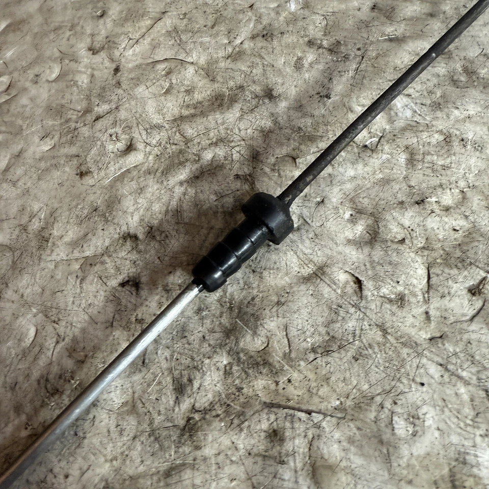 Varilla de medición de aceite de motor Datsun 280zx 79-83 L28 2,8 L Foto 2 de 4