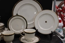 Lenox Langdon Gate 2 -5 Pieces Place Setting ( 10 Pieces )