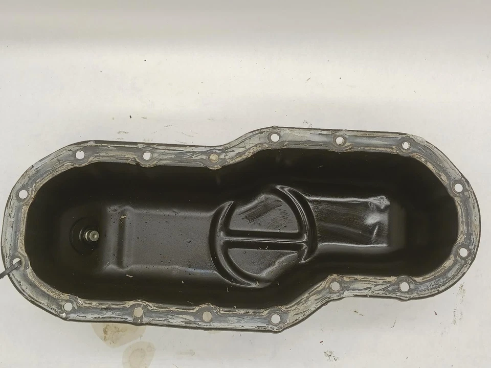 '15-'18 TOYOTA TUNDRA cárter de aceite inferior OEM ¡6 meses de garantía! Foto 2 de 4