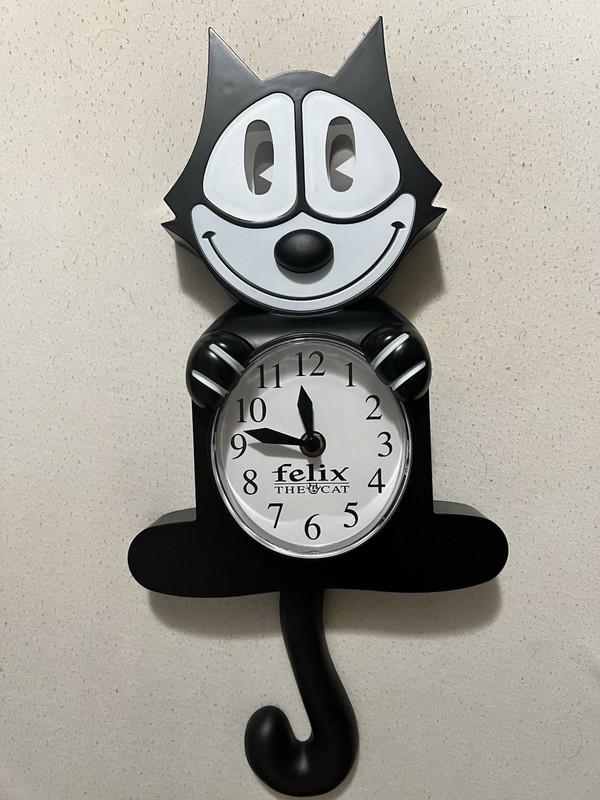 Felix the Cat 3D Motion Magic Tail Wall Clock by NJ Croce Co