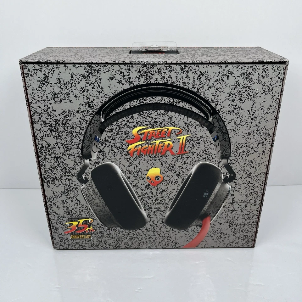 SkullCandy Street Fighter 35th Anniversary Limited Edition Gaming Headset - New - Image 2 of 4