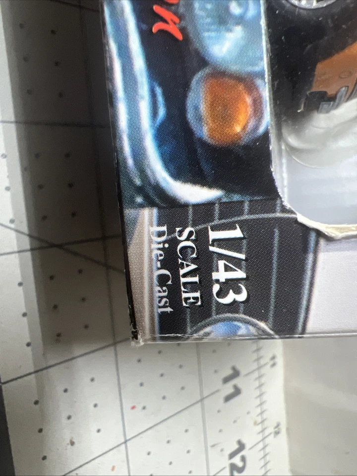 Nuevo Ray City Cruiser Collection Mini Cooper - Rojo con la bandera de la Unión en el techo  Foto 2 de 4