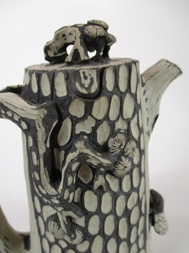 China Yixing Zisha Style Pottery Segment Mud Clay Teapot Handmade Tree Trunk Bug - Picture 4 of 12
