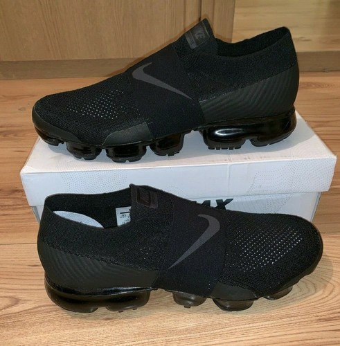 vapormax triple black laceless