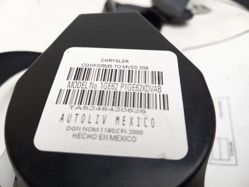 Jeep Compass 2015 retractor de cinturón de seguridad trasero derecho Foto 2 de 3