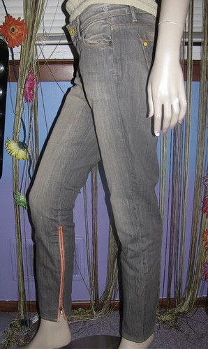 NUEVOS JEANS RICOS Y DELGADOS Gris Lavado ANGUSTIADO Calce Ajustado 26 $166 Naranja Cremallera al tobillo - Imagen 3 de 12