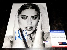 LORENZA IZZO Signed 8x10 Photo PSA/DNA COA Sexy Model Penny Dreadful Autograph