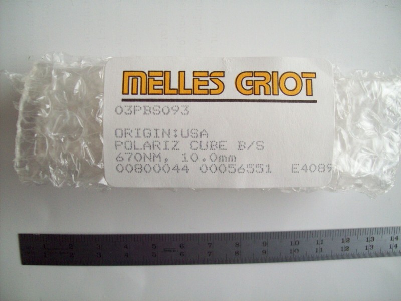 Polarizing cube beam splitter for red beam, 670 nm, 10 mm, new, Melles-Griot