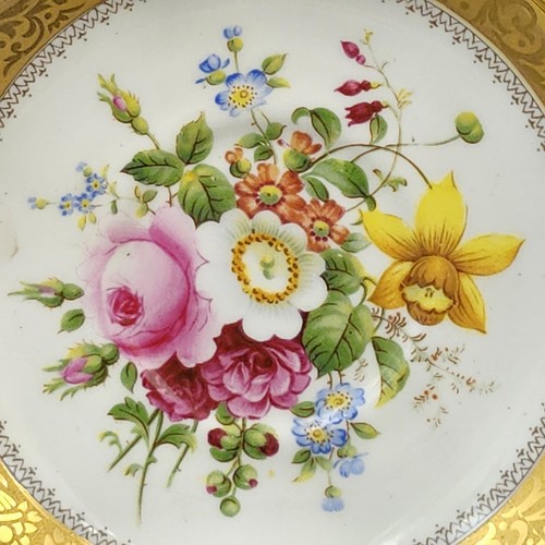 Vintage EB Foley Cabbage Rose Floral Bouquet Gold Gilt Footed Tea Cup & Saucer - Picture 5 of 14