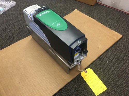 Unidad de CA Control Techniques Unidrive | SP1201 | 240V 7.1A | Probada con garantía - Imagen 4 de 5