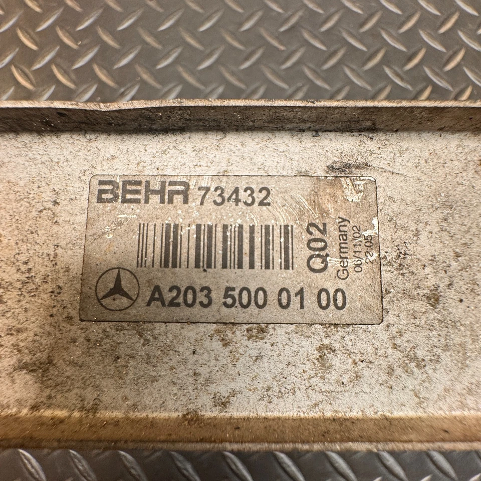 02-07 Mercedes W203 C32 AMG C350 C230 Intercooler de aire Supercargador Radiador OEM Foto 2 de 4