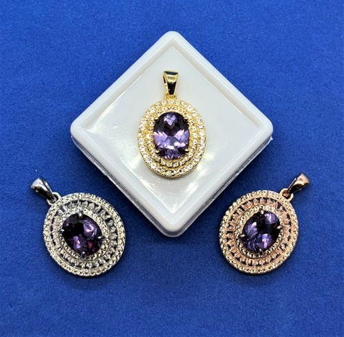 2.1Ct Certified Heated VVS Flawless Alexandrite Pendant in18k Gold Plated Silver - Picture 3 of 12