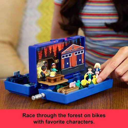 Polly Pocket Collector Stranger Things Compact, Special Edition Dolls and Plays
