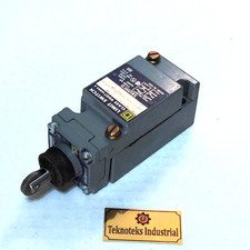 SQUARE D 9007 SER A C062 LIMIT SWITCH / 9007 SER A TYPE D OPER. HEAD