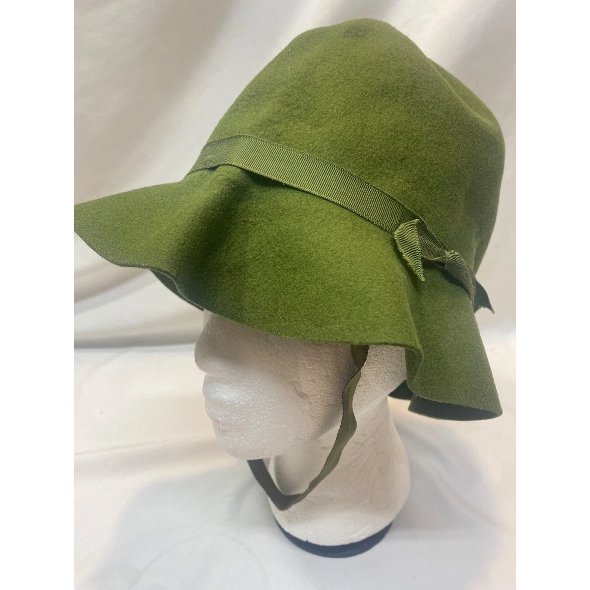 Vintage cedar crest Olive Green Tassel Trim Felt Cloche Hat made in Italy 50’s Cloche Green Vintage Hats for Women for sale | eBay main image 4