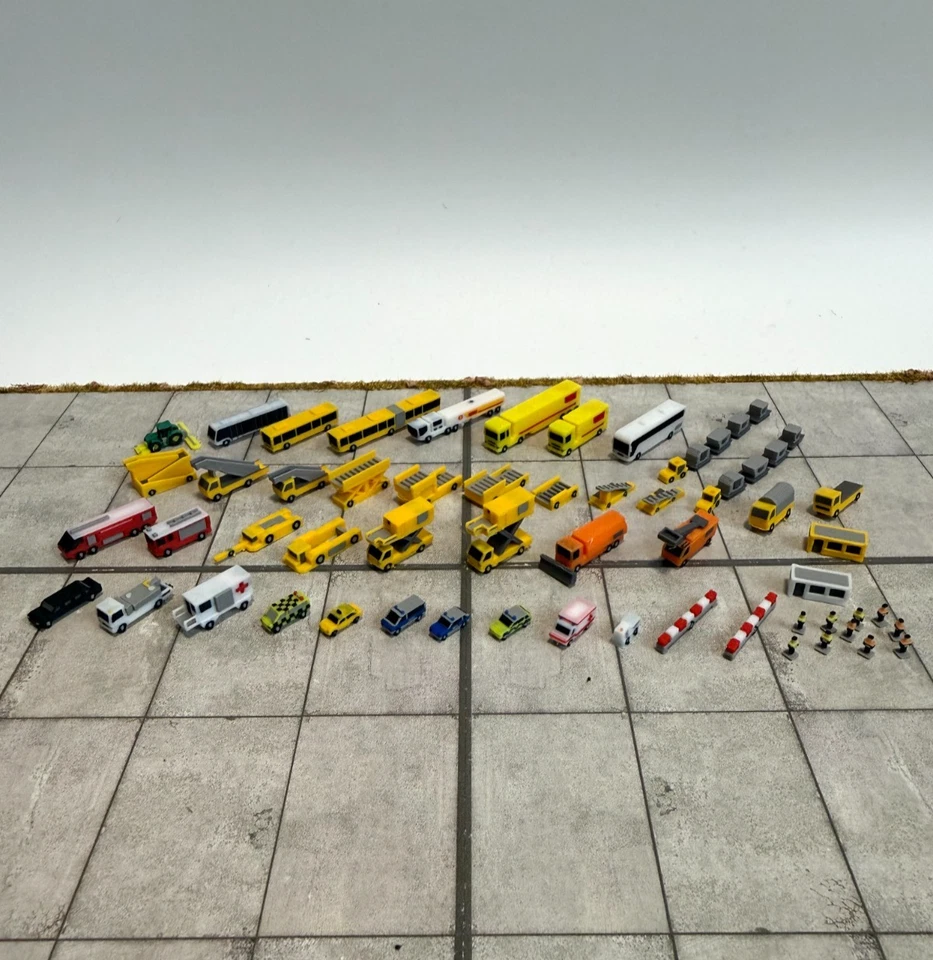 per Herpa Wings 1:500 / 1:400 GSE set veicoli veicoli / accessori aeroportuali - Immagine 2 di 4