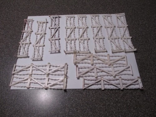 15 SECTIONS VINTAGE MARX FARM PLAYSET BARB WIRE FENCING