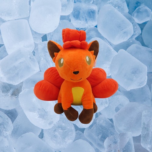 Neu mit Etikett Vulpix Pokémon Plüschtier ~ 11 Zoll Feuerfuchs sechs Schwänze Stofftier - Bild 1 von 9