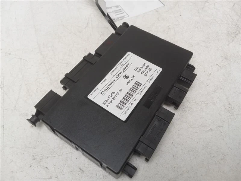 Mercedes GL450 2009-2012 tercera fila de asientos módulo de control plegable eléctrico Foto 2 de 4