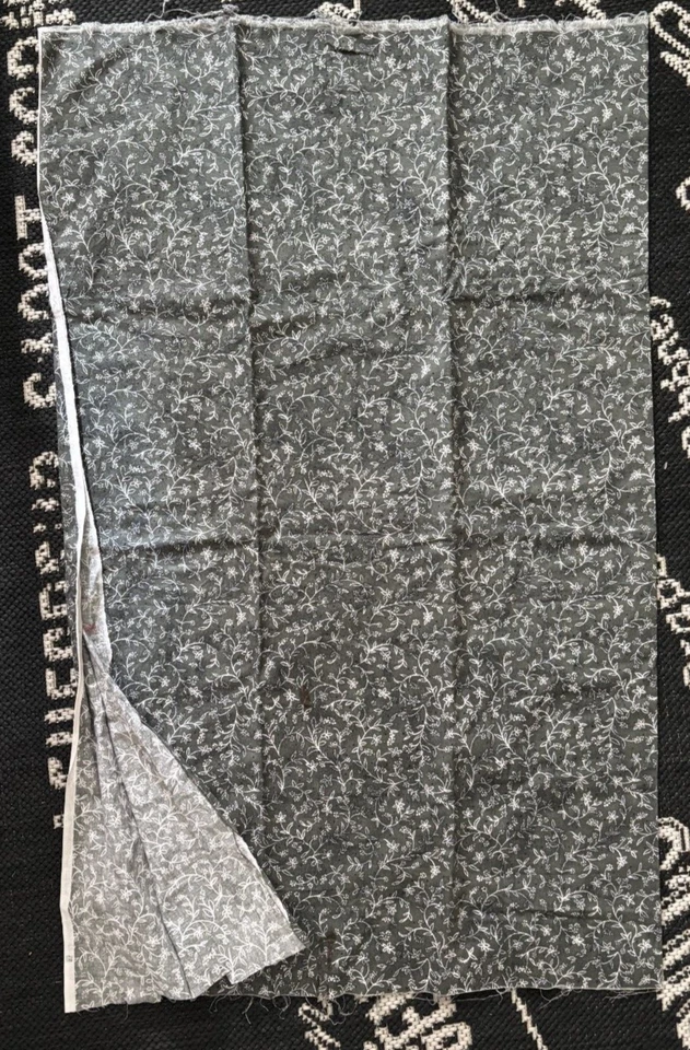 1 Yd Vtg 40WX30L Gray White Floral Tiny Leaves Calico Print Quilt JO-ANN FABRIC - Image 2 of 4