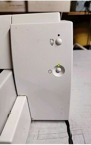 HP Deskjet 612C Standard Inkjet Printer - Picture 5 of 5
