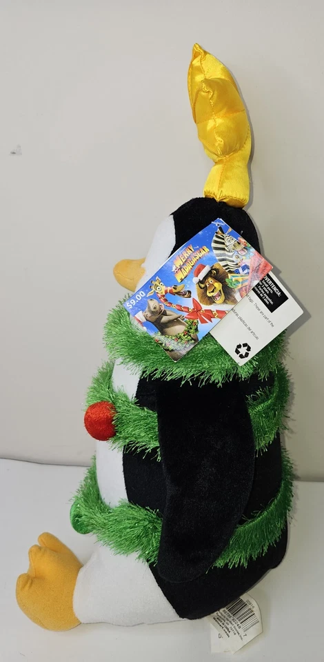 Peluche "Skipper" Penguin 17" Merry Madagascar 2009 envuelto como árbol de Navidad Foto 3 de 4