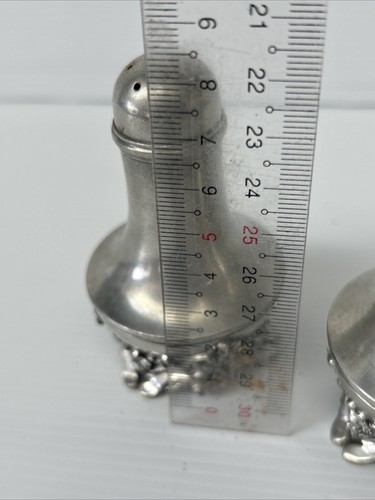 Vintage Royal Selangor pewter salt and pepper shakers unique shell patten design - Picture 9 of 13