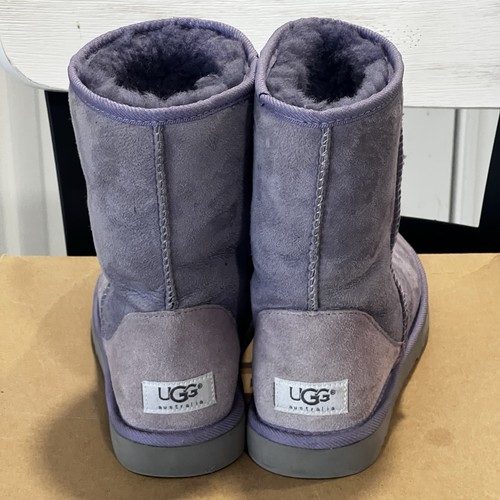 Stivali corti classici UGG Australia 5825 da donna viola scamosciati in pelle di pecora taglia W6 usati in ottime condizioni! - Foto 3 di 10