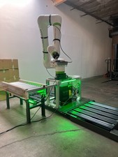 Fanuc CRX-25iA Collaborative Palletizing Robo...