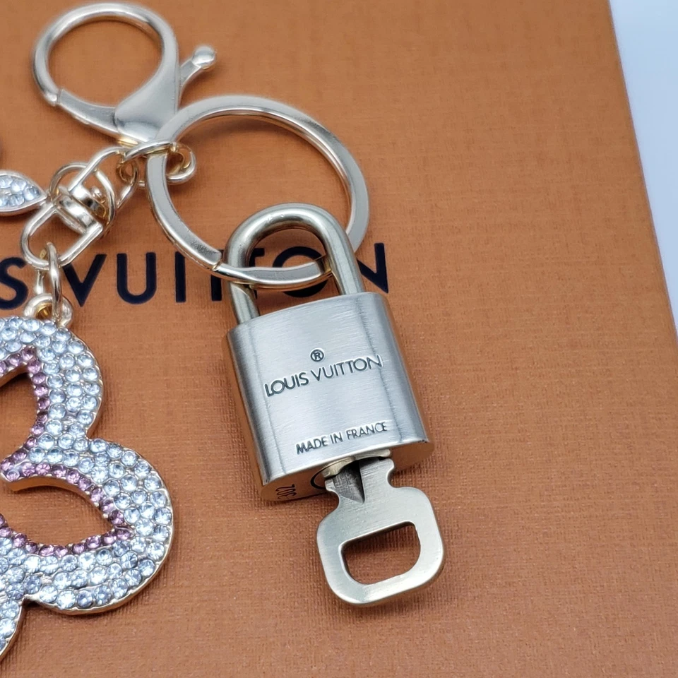 Auténtico Louis Vuitton dorado cerradura y caja con trébol sin marca Foto 4 de 4