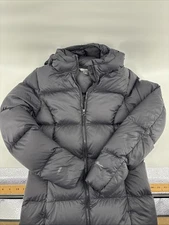 Eddie Bauer Goose Down Puffer Coat Woman’s Small  Black EUC Mid Length 