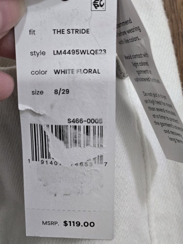 NWT Womens Liverpool Stride White Crop Floral Cutouts Frayed Hem Jean Size 8/29 - Picture 5 of 16