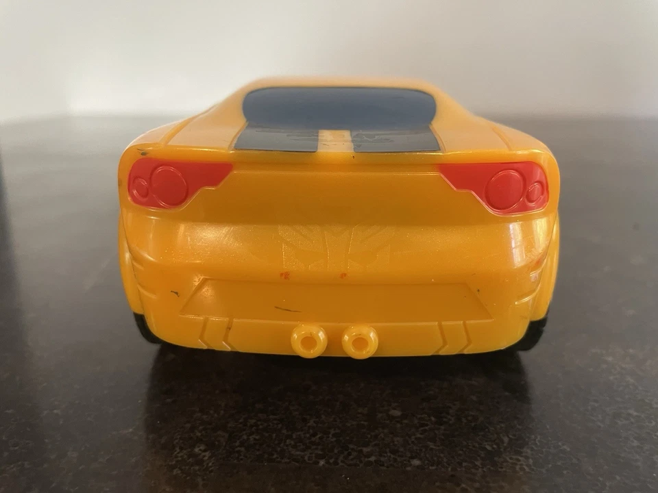 Transformers Movie Radio Control Bumblebee Camaro R/C Car Hasbro Vintage 2009 - Image 4 of 4