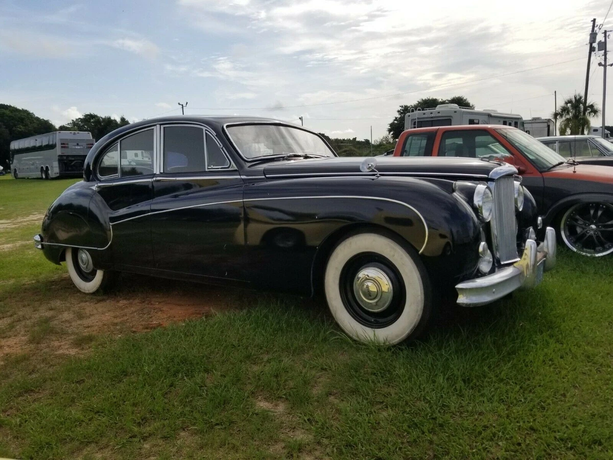 These Jaguars often get mistaken for period Rolls-Royces.