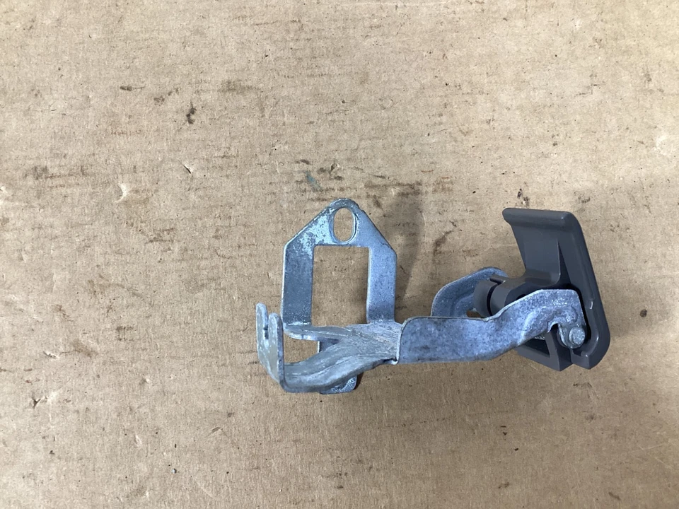 Honda Odyssey 2011-2017 abridor de combustible tapa puerta liberación manija palanca OEM. Foto 3 de 4