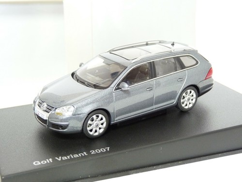 Autoart 1K9.099.300.D7X 1/43 2007 Volkswagen Golf V Variant Diecast Model Car
