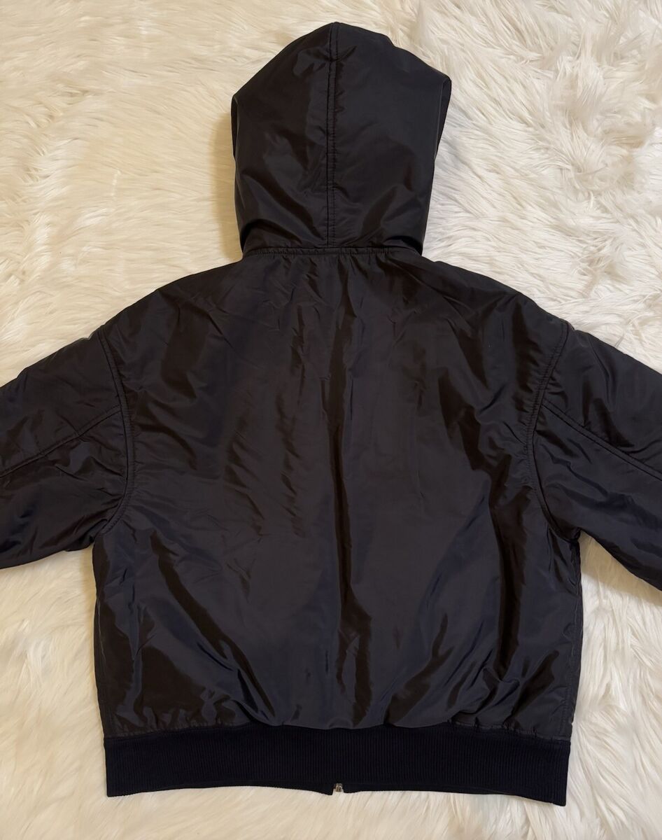 Prada Hooded Re Nylon Blouson Jacket Full Zip Navy Blue Prada Hooded Re Nylon Blouson Jacket Full Zip Navy Blue