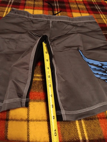 MMA Boxing Fight Shorts Sz 36 Mens Wrestle Board Swim Trunks P Wing KNUCKLES - Picture 11 of 12