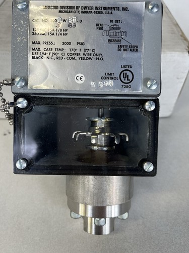 Mercoid 1003W-B3-D Pressostato a membrana resistente alle intemperie nuovo surplus - Foto 2 di 5