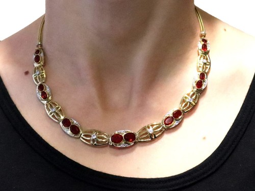 23.39Ct Fire Opal and 2.50Ct Diamond, 18k Yellow Gold Jewellery Set Circa 1990 - Picture 20 of 24
