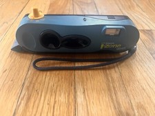 Vintage Polaroid Izone I-Zone Instant Pocket Camera Blue/Yellow No film AA batte