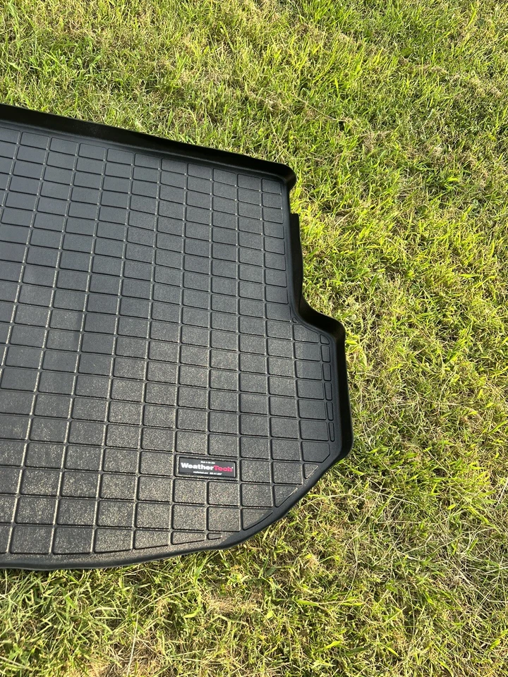 2013-18 Hyundai Santa Fe Sports WeatherTech Cargo Liner Black - Image 3 of 4