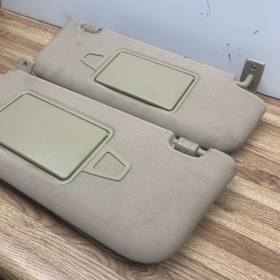 2003-09 Mercedes W211 E320 E350 E500 E550 E55 E63 Juego de parasol beige tostado OEM Foto 3 de 4