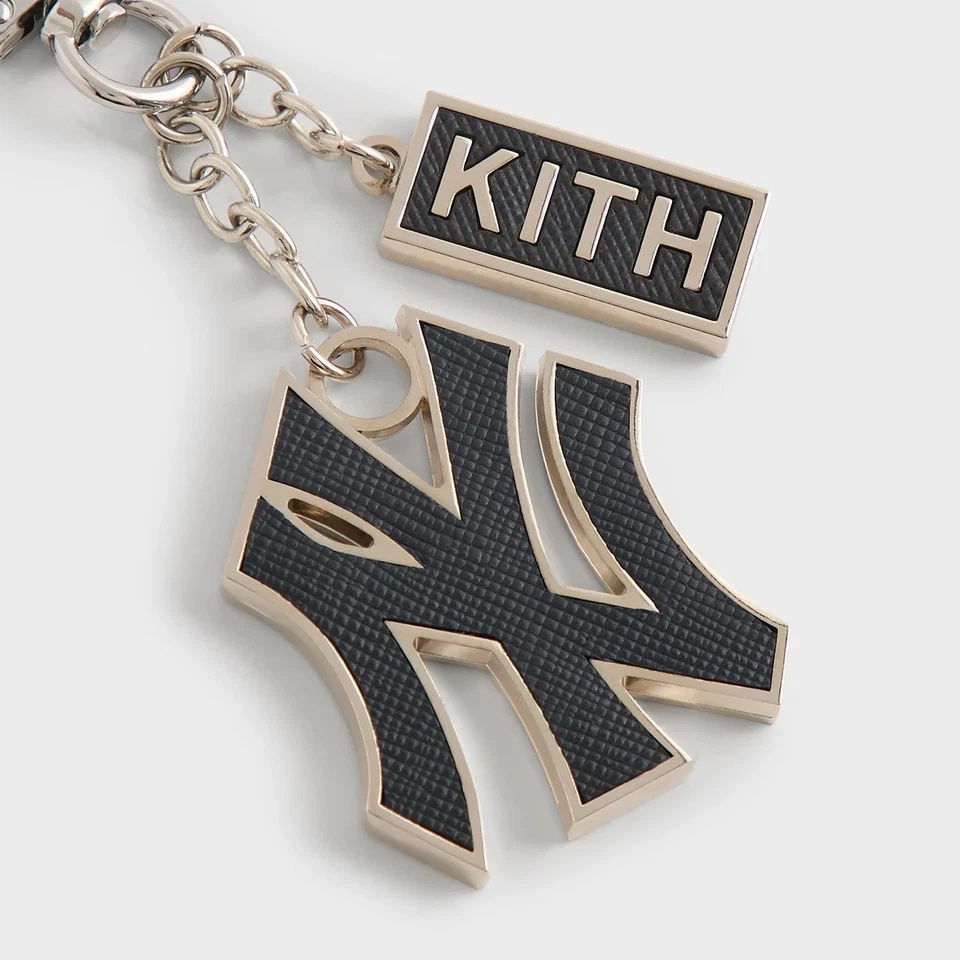 🔵⚪️Kith for the New York Yankees Keyring|2025|OS|Blue|READY2SHIP - Image 2 of 4