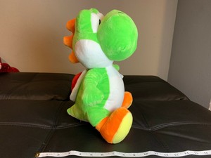 yoshi peluche gigante